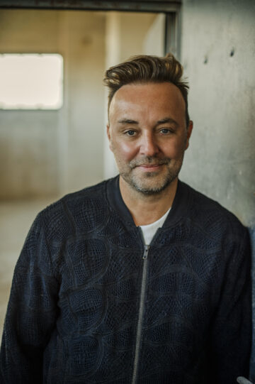 Niels Geusebroek | Because of You